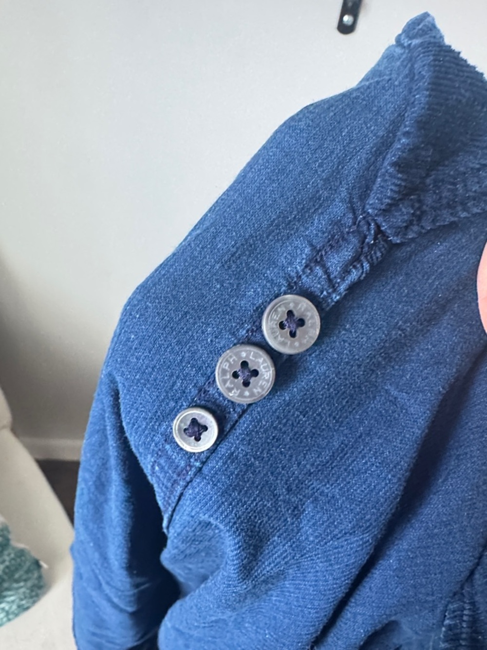 Ralph Lauren Men's Dark Blue Button-Down Casual Shirt - Picture 4 of 5